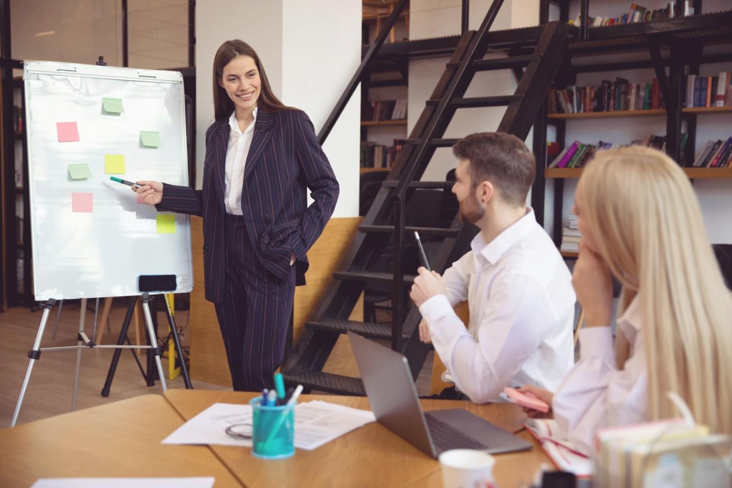 Vergleich verschiedener Analysemethoden in der Finanzwelt